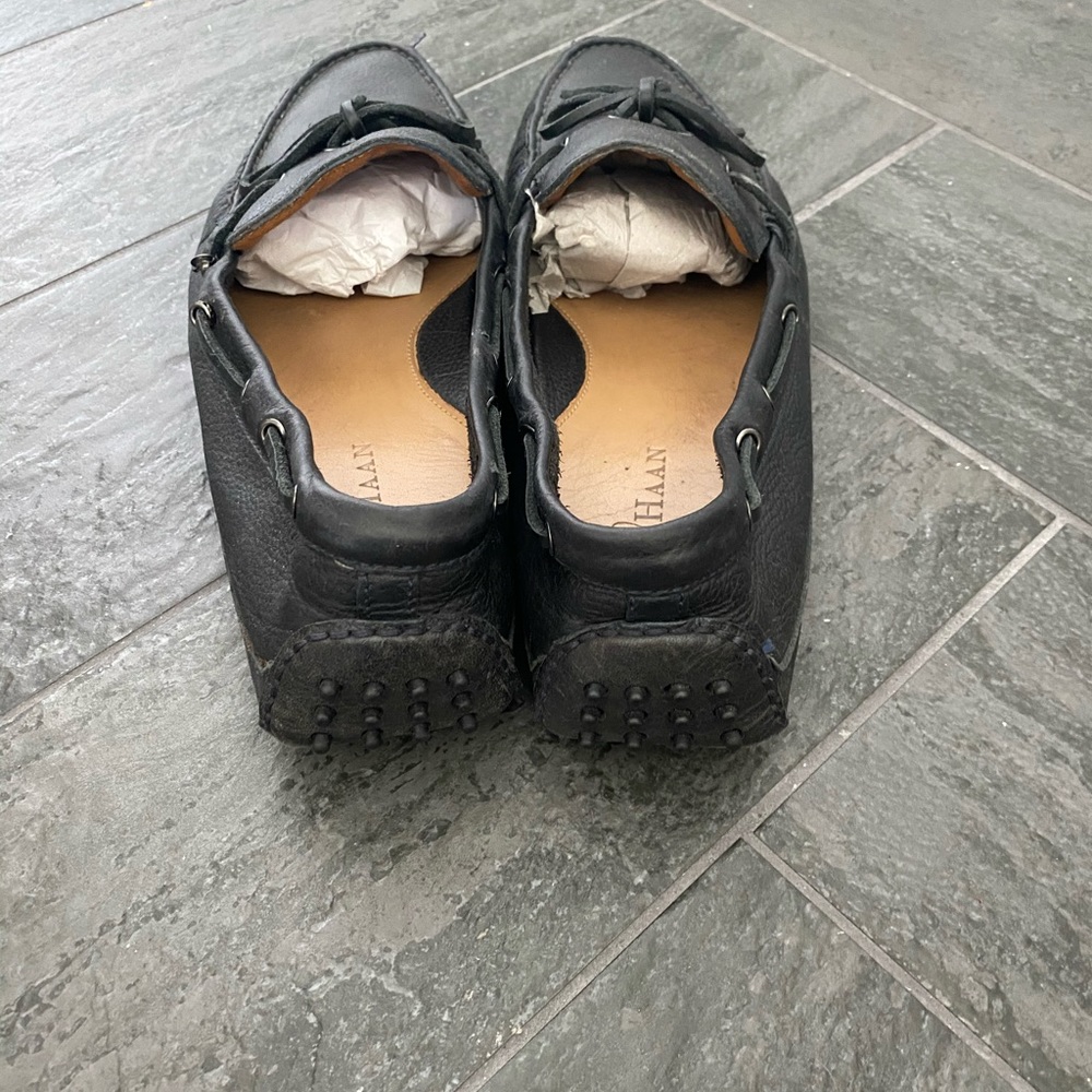 Men’s Cole Hann loafers size 10.5 - Picture 2 of 3